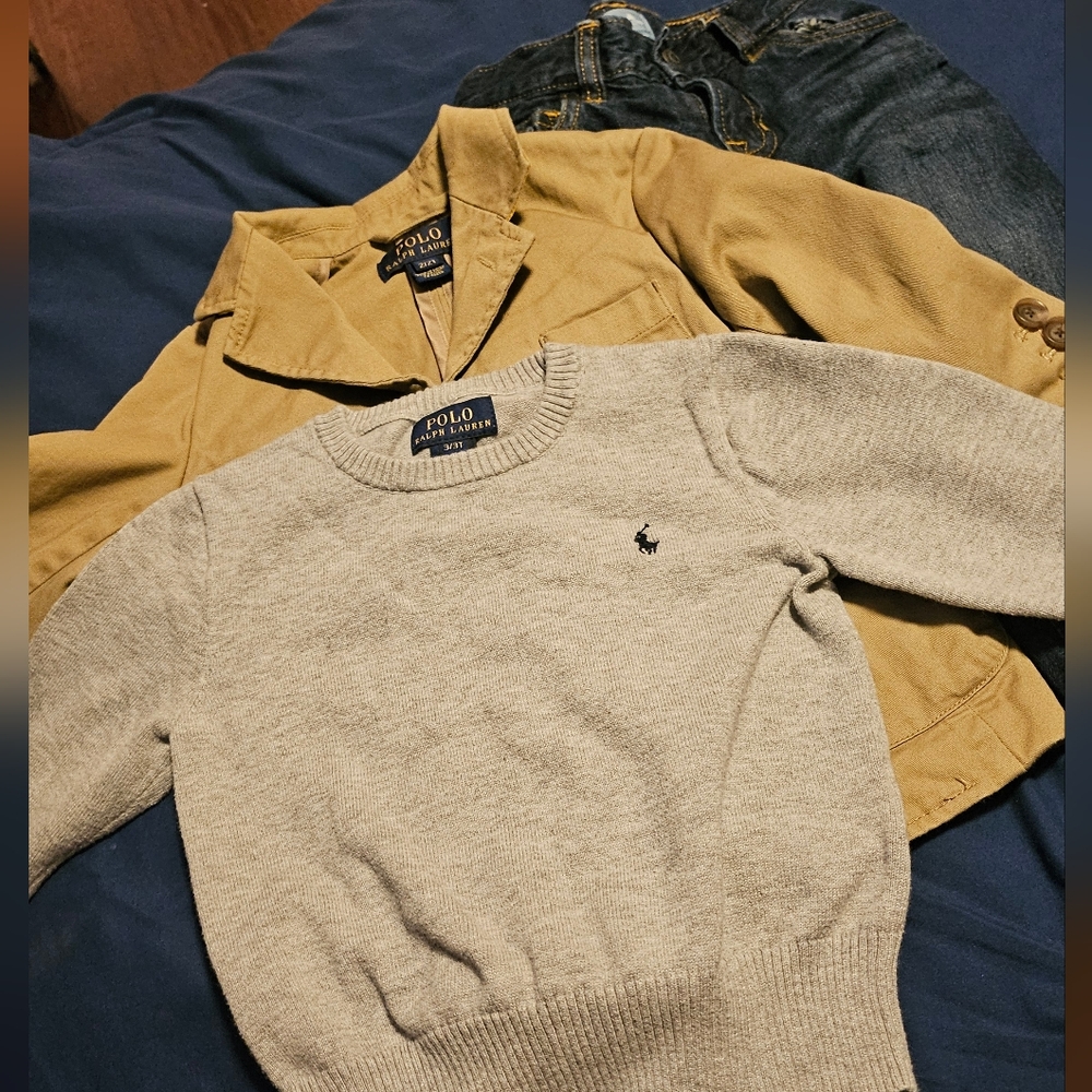 Kids clothes (Lot of 3) size 2-3